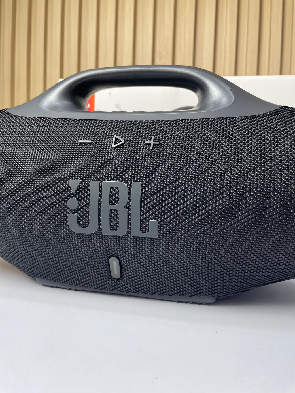 JBL Boombox 4