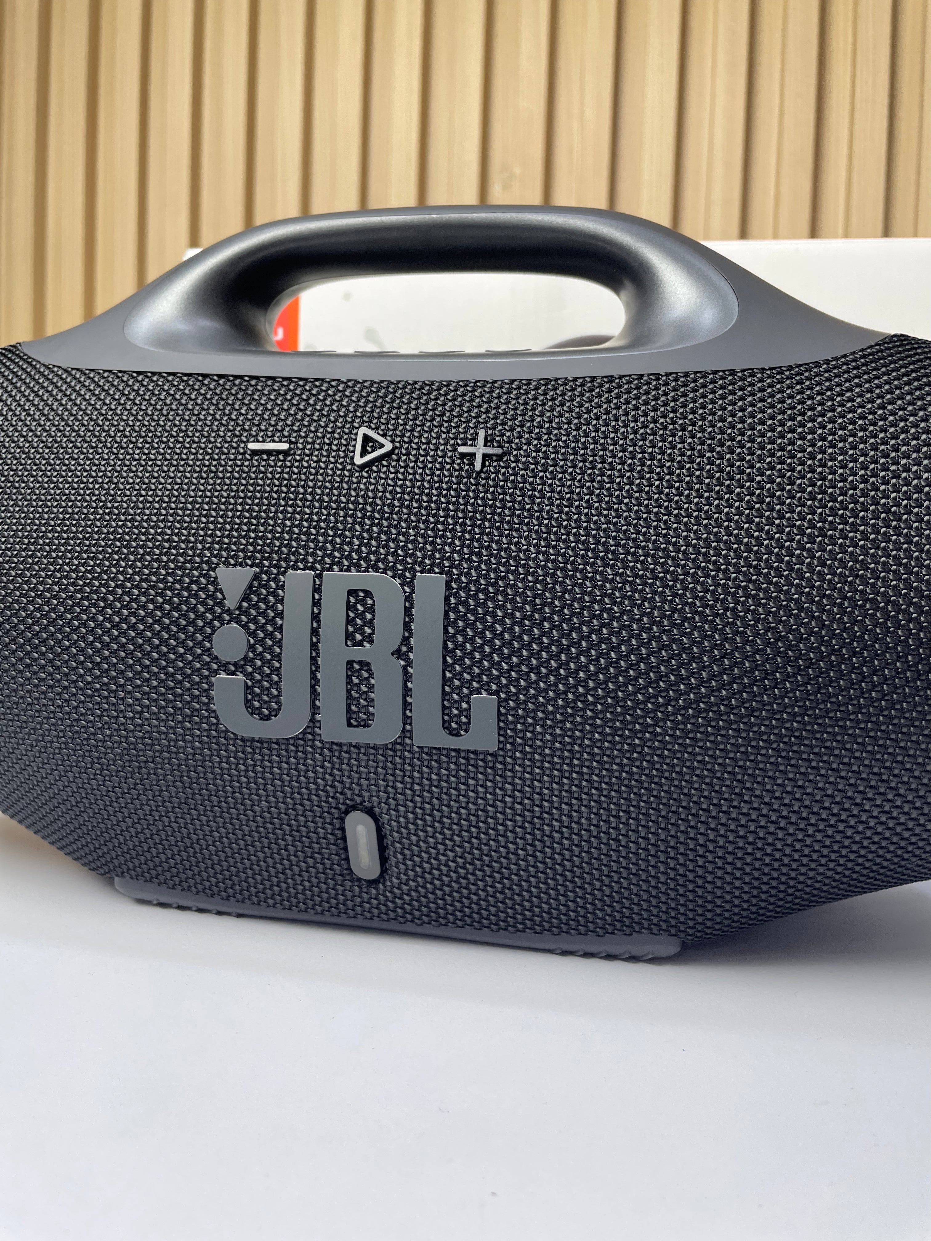 JBL Boombox 4
